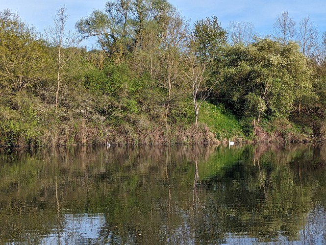 Le village" boat stop