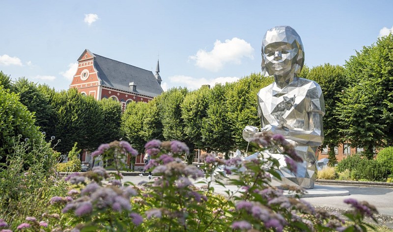 VisitMons-QuentinDardenne