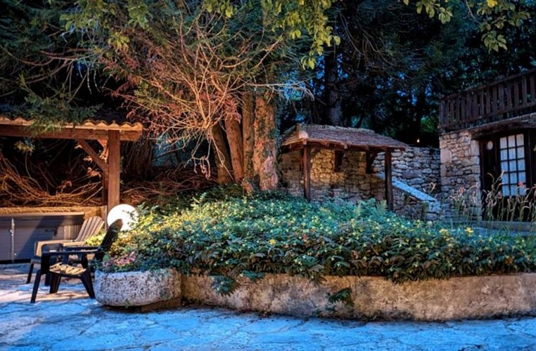 pigeonnierbyeveningvuedelapiscine1