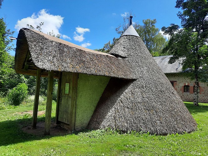 la glacière du château de Montrifaut