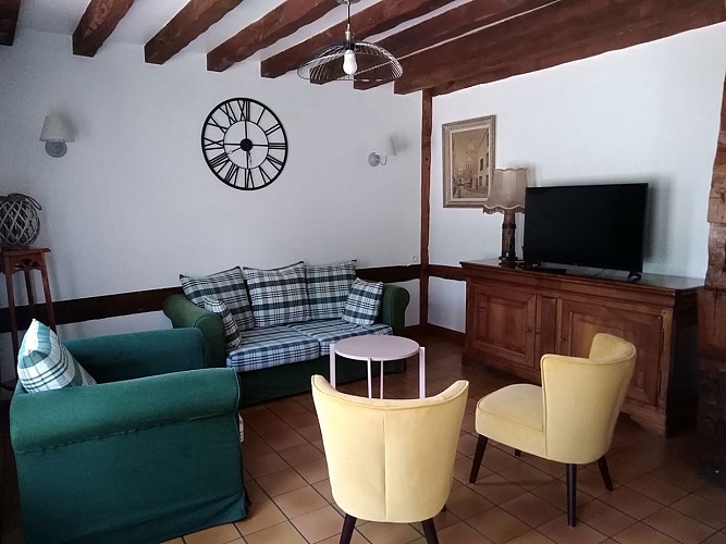 Le Clos du Savourey à Saint Aubin de Scellon_Salon