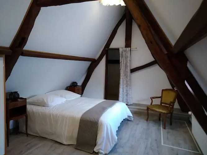 Le Clos du Savourey à Saint Aubin de Scellon_Chambre