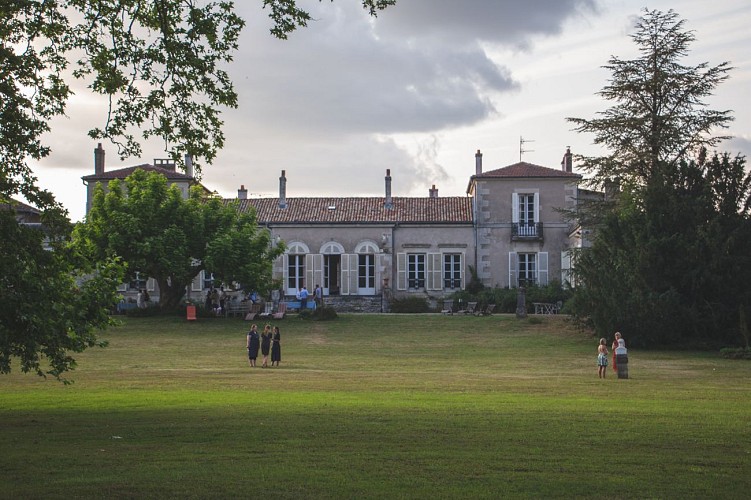 Suite de l'aile est - château de choloy