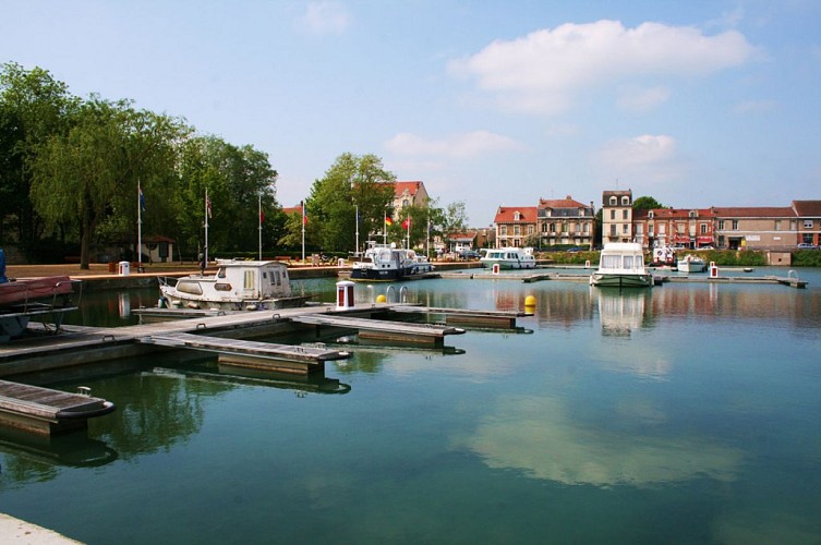 Port de France - port de plaisance de Toul