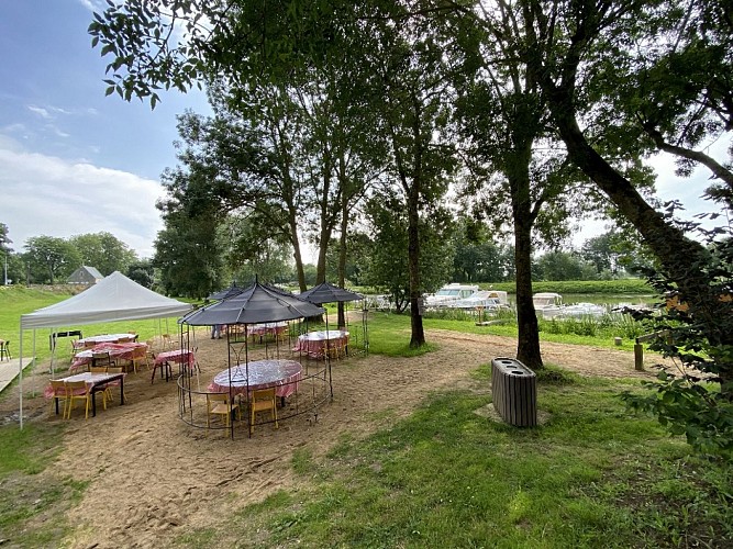 Guinguette "Chez Nini"