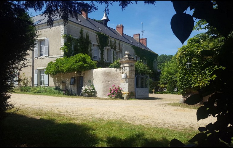Gîte Maison Rouge - Le Coq, au Domaine de Bré à Seiches-sur-le-Loir