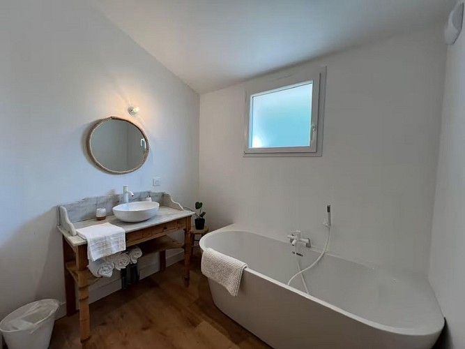 Salle de bain : baignoire