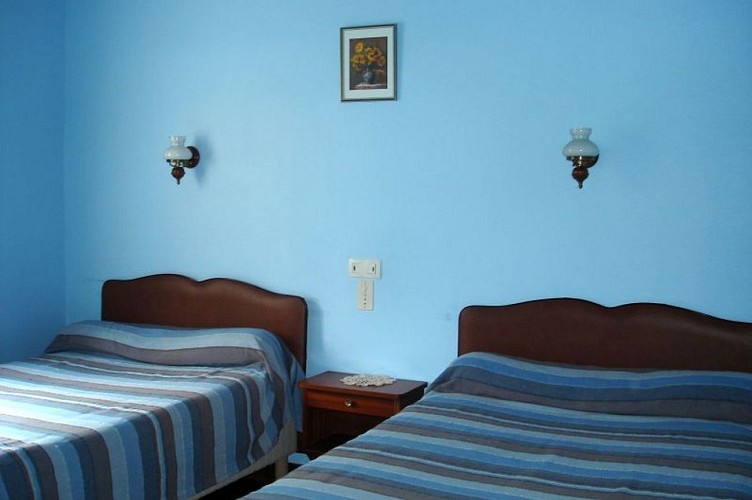 Location Erramoun - Chambre bleue 2 lits - Ascarat