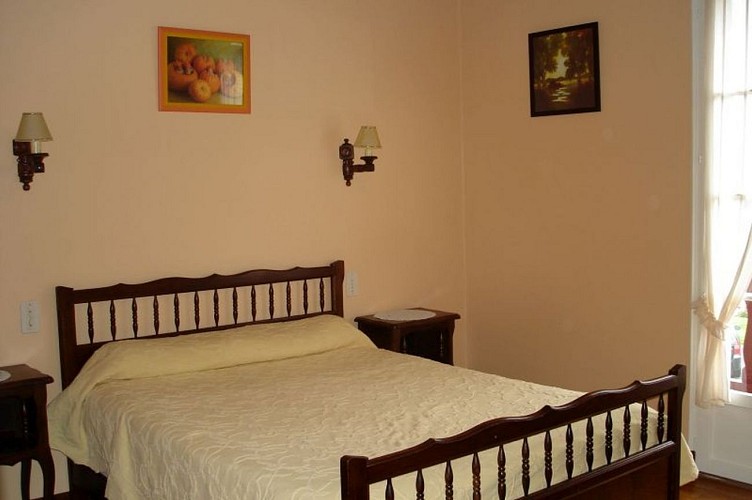 Location Erramoun - Chambre grand lit - Ascarat