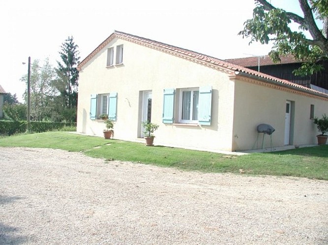 HLOAQU047FS000H8_grande1