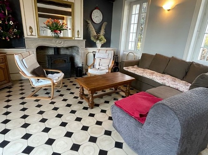 Manoir de la houlette_gîte_Salon_poele à bois_saint pierre du vauvray