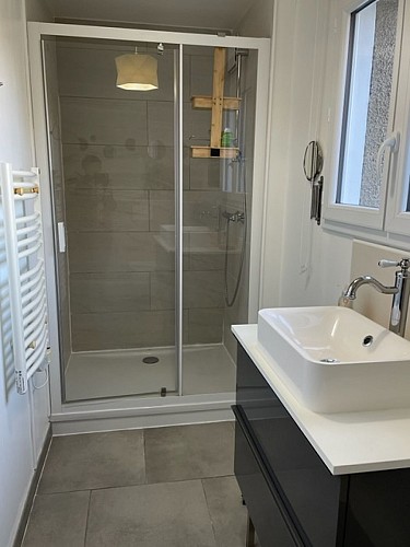 Chambre d'hôtes_manoir de la houlette_chambre blue-salle de douche