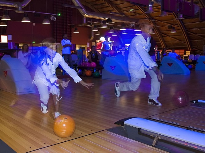 Personnages, Bowling de Deauville