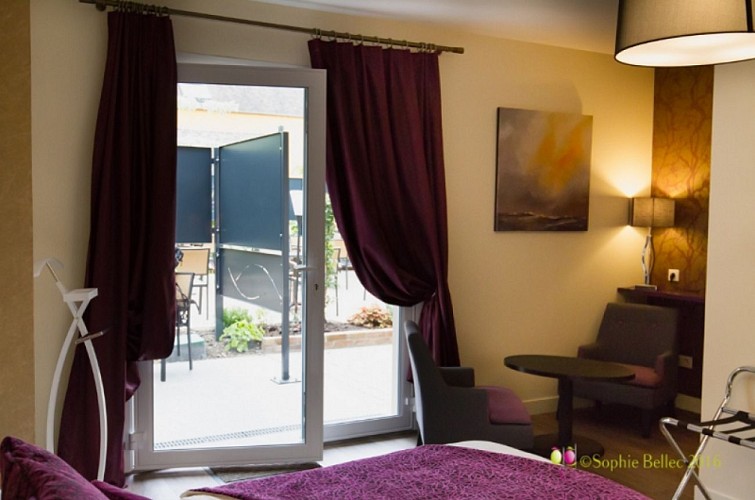 Hostellerie saint Pierre_Acquigny_chambre_rdc