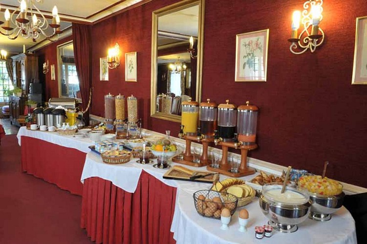 2012_Pontorson_H Montgomery_salle petit dejeuner 2_TIS