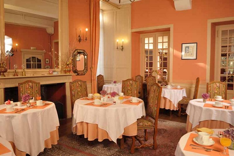 2012_Pontorson_H Montgomery_salle petit dejeuner_TIS