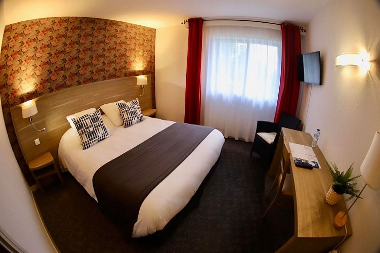 saint-hilaire-du-harcouet-hotel-le-cygne (3)