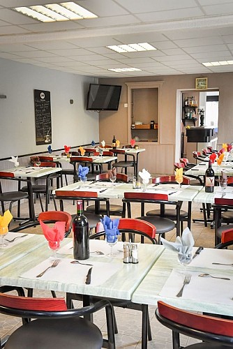 saint-amand-hotel-de-la-gare-2