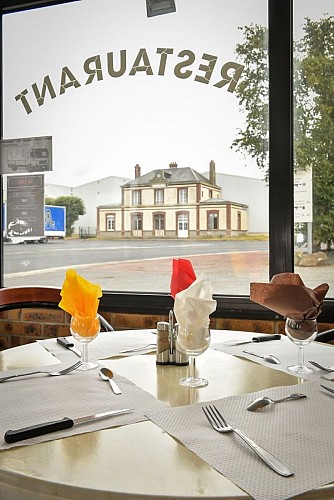 saint-amand-hotel-de-la-gare-3