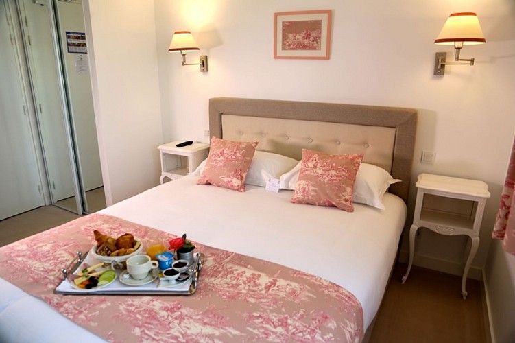 St Hilaire du Harcouet_HR Le Lion d'Or_1