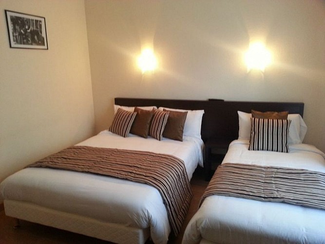 Hotel-Le-Chapeau-Rouge-Alencon