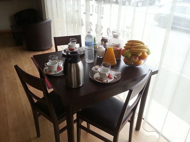 Hôtel Le Chapeau Rouge