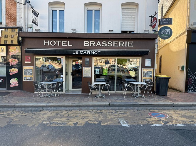 le-carnot-hotel-restaurant-bolbec-devanture