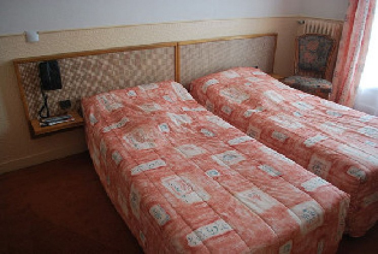 HOTEL Le Normandie - Caudebec-en-Caux