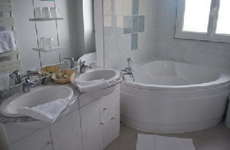 HOTEL  Le Normandie - Caudebec-en-Caux