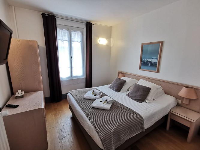 Hôtel des Falaises - Chambre Bain