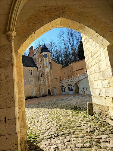 Vue sur la cour d'honneur du château