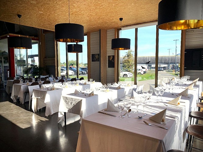 Restaurant buffet©Isatix