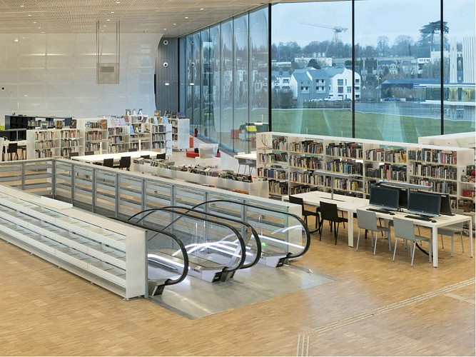 52708-Caen--la-BMVR-Antoine-CARDI