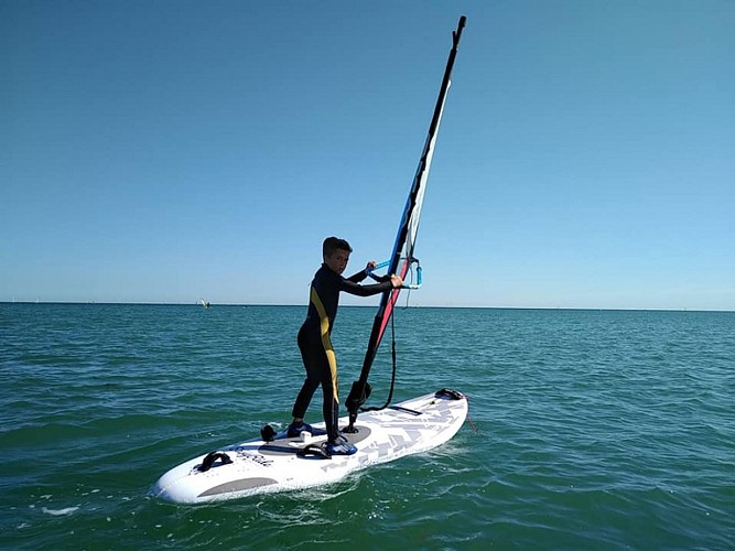 Ecole-de-voile-courseulles-flotteur