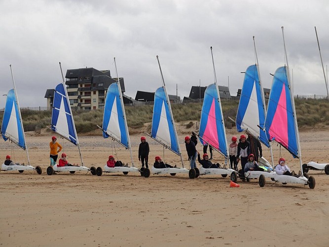 Ecole-de-voile-courseulles-char-à-voile