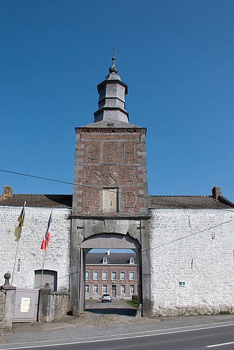 La tour de la ferme du Clocher