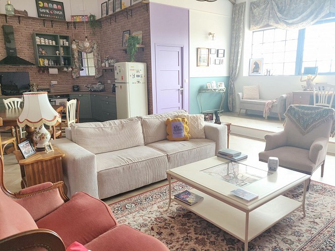 La Suite Niortaise - séjour / cuisine coin repas