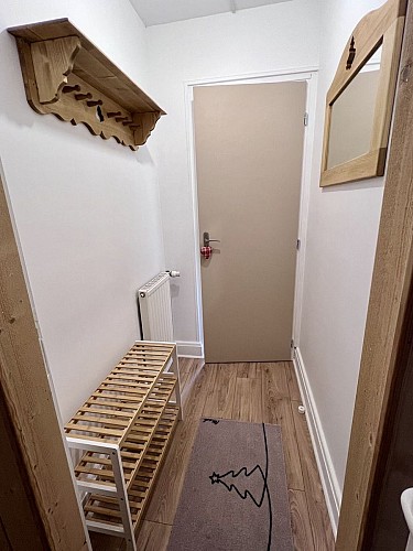 WOHNUNG 6 PERSONEN ZWISCHEN SEEN UND TANNEN