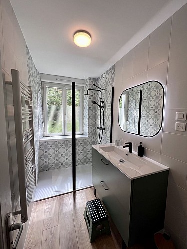 6-person apartment between lakes and firs