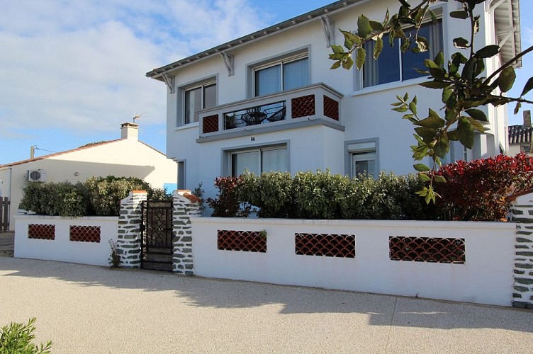 Meublé Atlantic House