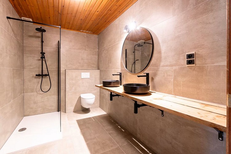 A5e5f21b-60a6-4429-896c-e1d97b8d049e