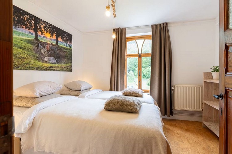 F2dc21df-1456-4bd6-a610-b2bb4b9016b3