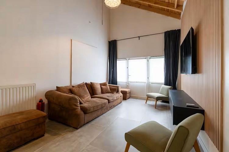 4073aa05-6951-499b-94bd-ac7f2f737116