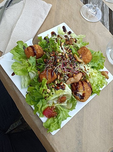 Le Marché Balmolan – Restaurant, Lebensmittelgeschäft und Catering-Service
