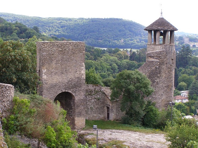 Les remparts et fortifications de Crémieu