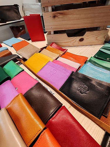 2025_VEZELAY_AD CUIR_ML_CREDIT8OTGV (6)