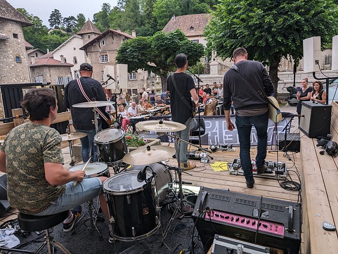 Cask House : Irish Pub