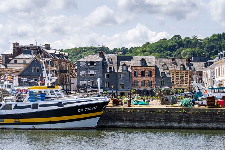 hotel-AbsintheBAB07792