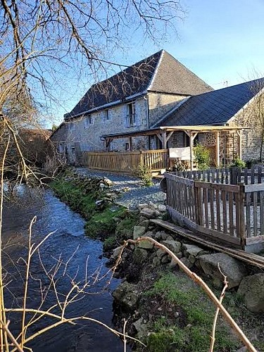 Les Pieds dans l'Eau