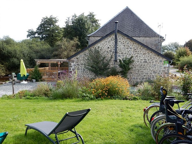 Les Pieds dans l'Eau